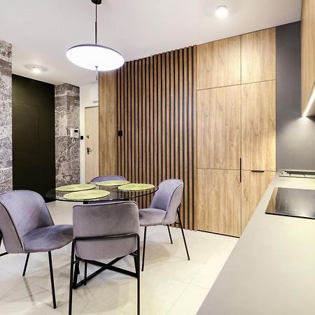 Aboutartapartments - Twin Towers Wroclaw Bagian luar foto